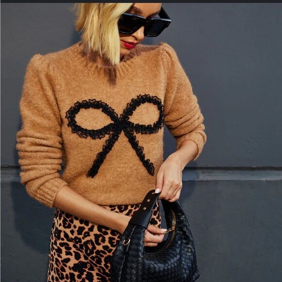 VICI camel tan sweater black lace bow puff sleeve small s - Picture 1 of 6